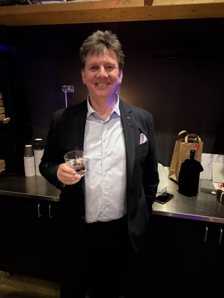 Lars Party 106